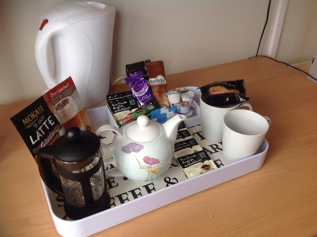 Lighthouse Guest House ウィットレイ・ベイ 部屋 写真
