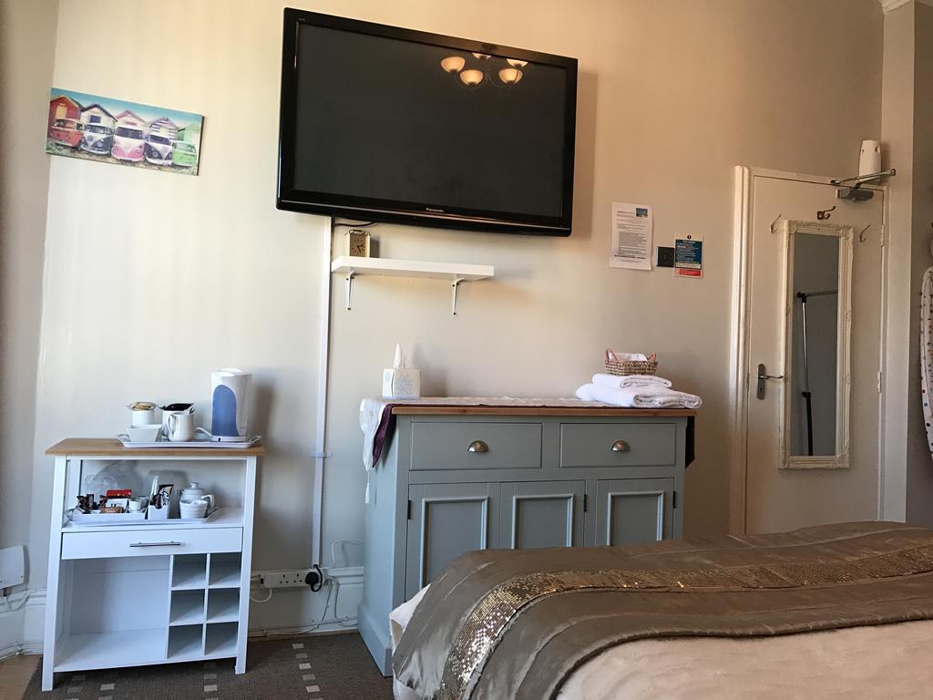 Lighthouse Guest House ウィットレイ・ベイ エクステリア 写真